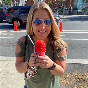 Meet your Posher, Jaclyn